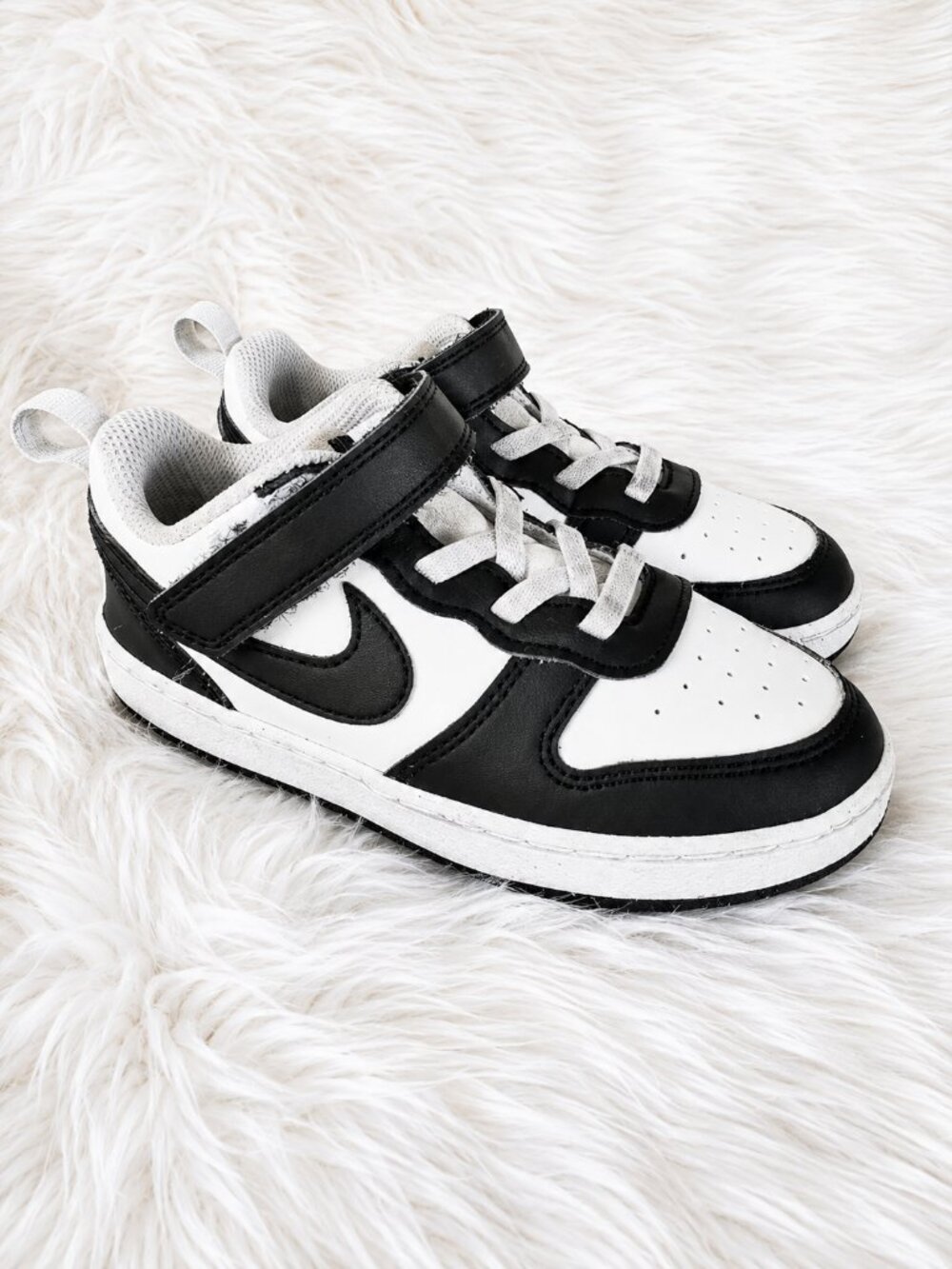 Nike Court Borough Low Recraft Kid's Black & White Hook & Loop Sneakers SZ 9.5